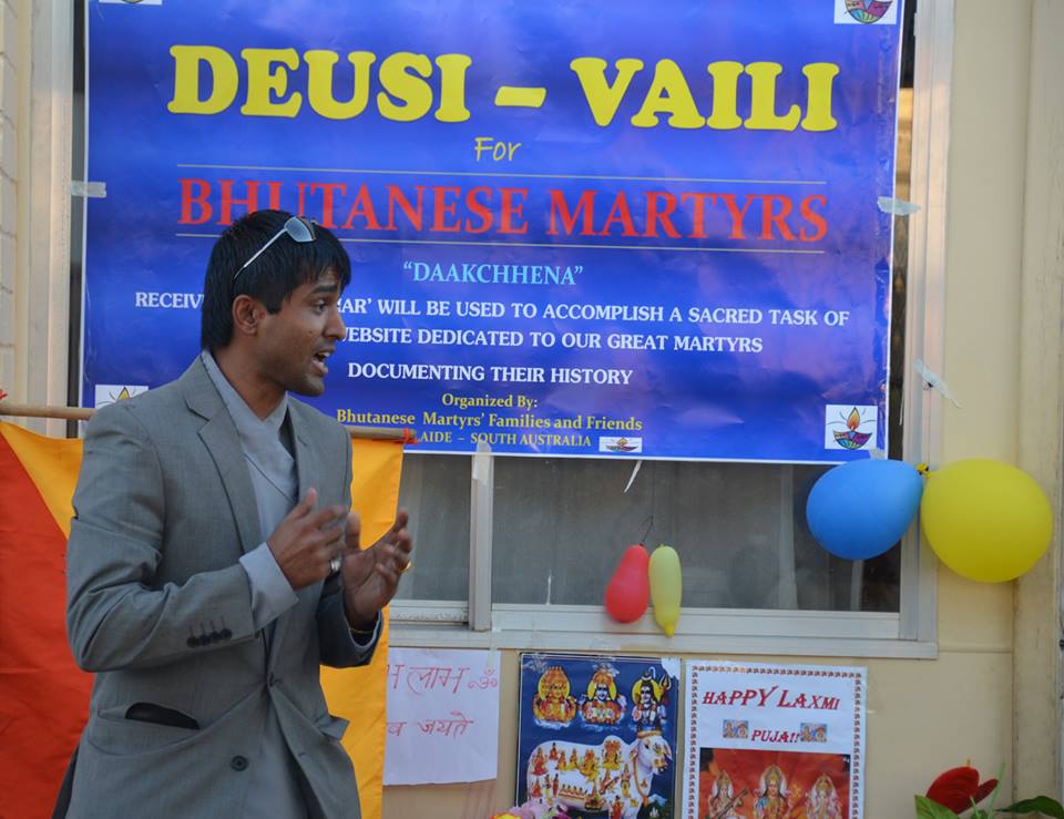Mohan Gautam, the co-ordinator of the program, briefing the crowd about the cause of Deusi – Vailo in Salisbury. (Photo: Jogen Gazmere